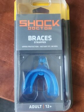Shock Doctor Adult Strapped Braces Mouthguard in Blue